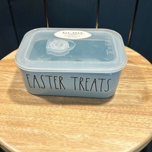 Easter treats container